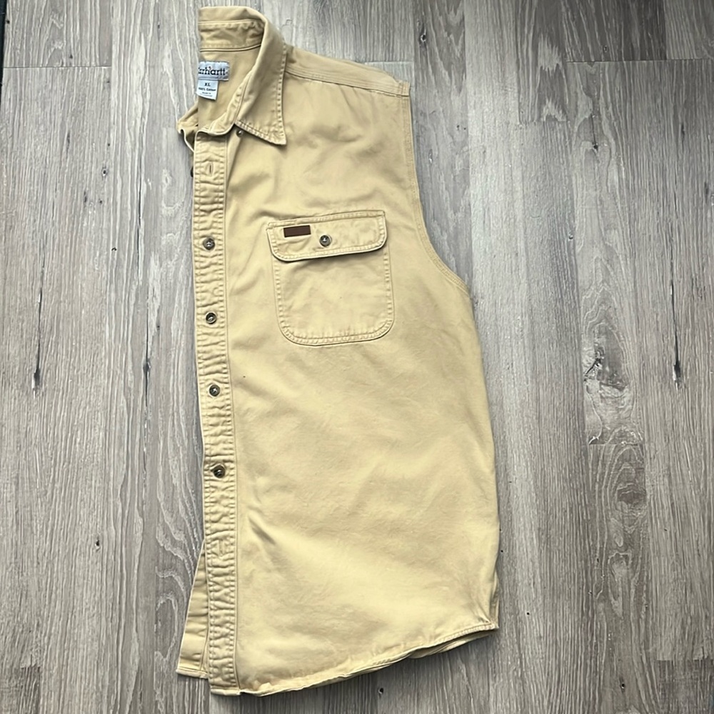 Carhartt cut off shirt/XL